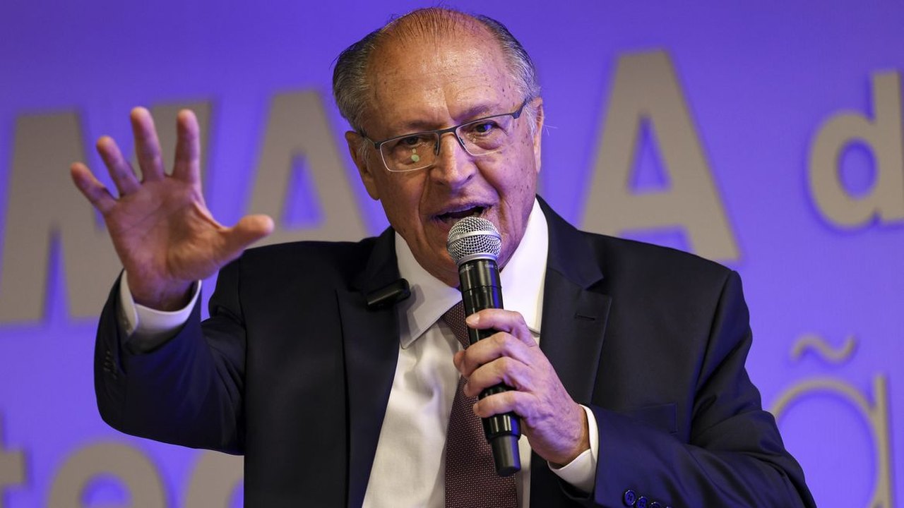 Alckmin diz que CNPE aprovará mistura de 32% de etanol na gasolina na quarta