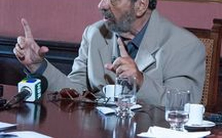 Senadores pedem proteção para mulher e caseiro de coronel morto no Rio