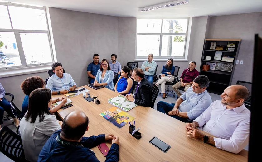 Vice-prefeito e titular da Seminfra debate com Ifal parceria para construção de novo campus na capital