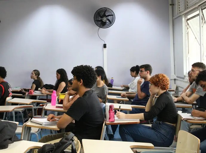 MEC abre inscrições para apoio e financiamento de cursinhos populares