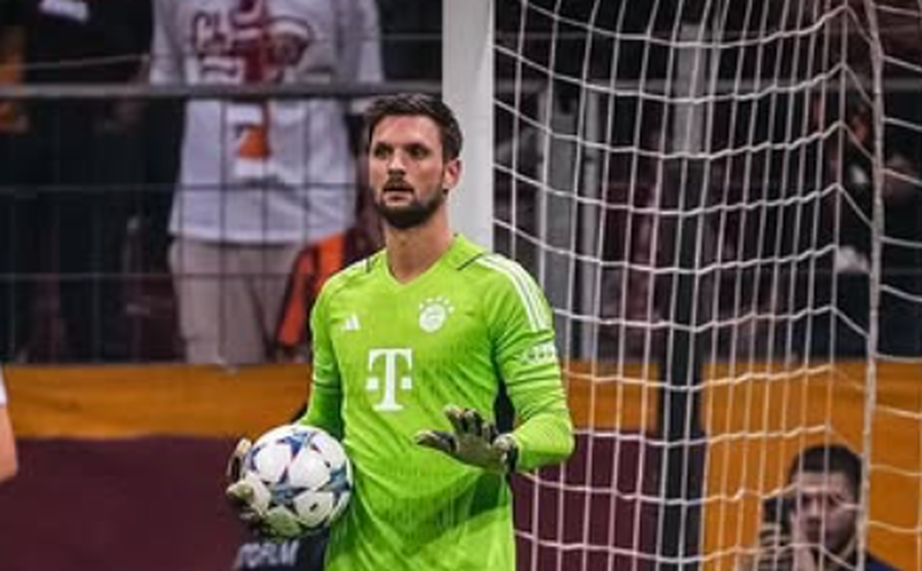 Goleiro do Bayern de Munique anuncia a morte de filho de seis anos com 'grave doença'