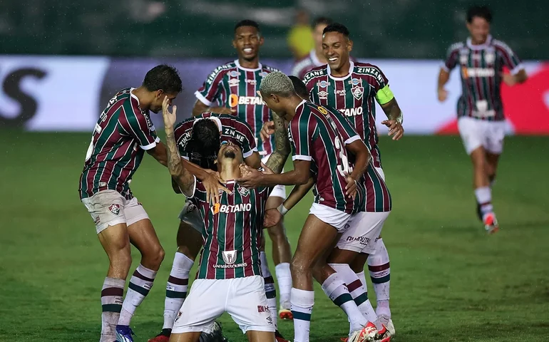 Fluminense tenta manter liderança do Carioca diante do Sampaio Corrêa