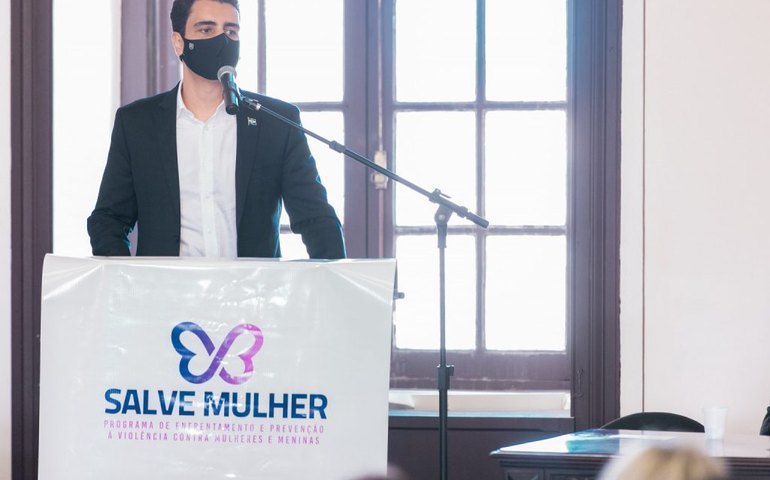 Prefeito JHC lança programa inédito para enfrentamento da violência contra a mulher