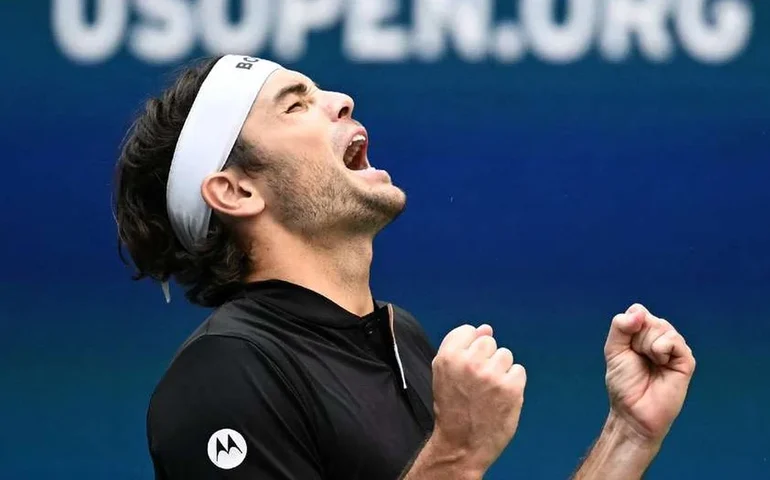 Fritz derruba o favorito Zverev no US Open e está na semifinal do US Open