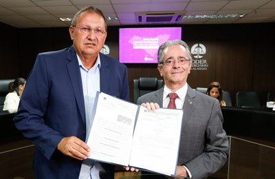 Prefeitura de Coruripe adere ao programa Rede Forte, Mulher Protegida e reforça compromisso no combate à violência doméstica