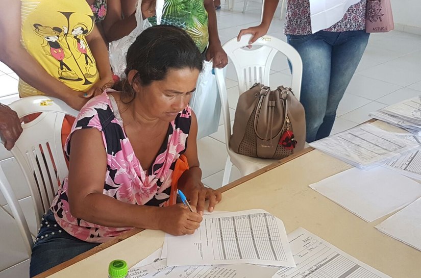 Beneficiários do Conjunto Maria Gislene Matheus iniciam vistoria nas residências