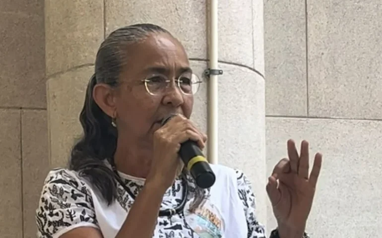 'Propinódromo do banditismo político e mistérios sujos da instituição financeira', diz Heloísa Helena sobre investigar o Banco Master