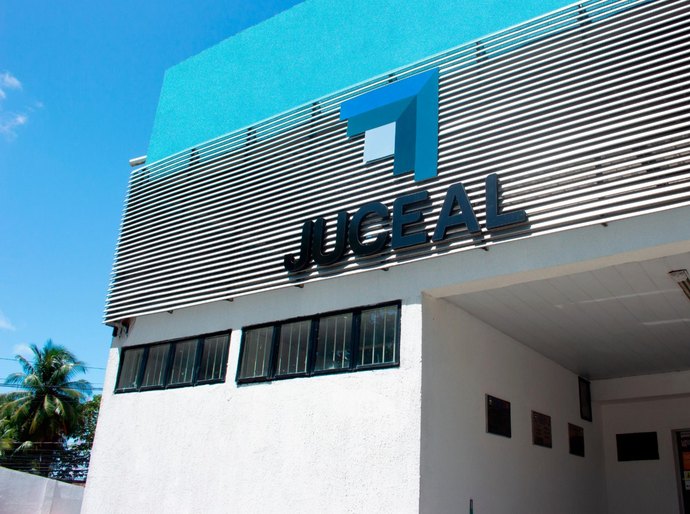 Juceal divulga ranking de aberturas e baixas de empresas para os 102 municípios no 1° semestre