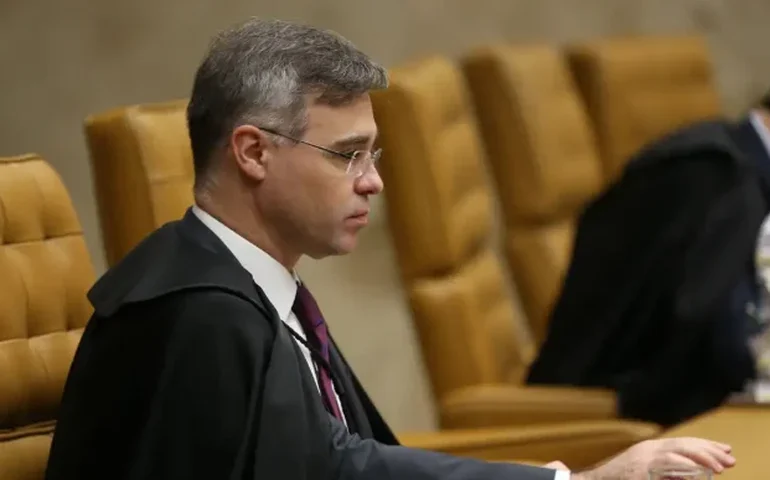 Caso Master: Mendonça aponta intimidação por Vorcaro e PF o classifica como 'profissional do crime'