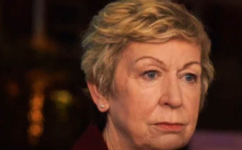 Joanna Bacon, atriz de 'Simplesmente Amor', morre aos 72 anos