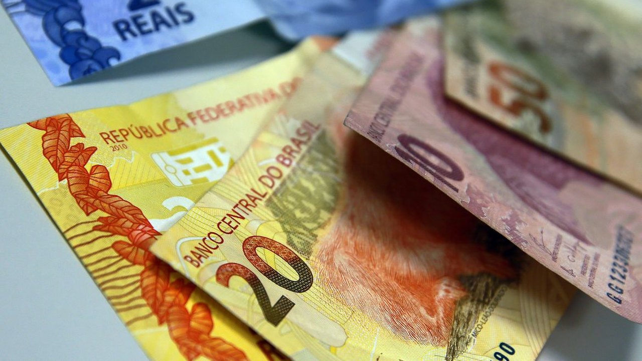 Governo vai antecipar décimo terceiro de aposentados e pensionistas do INSS