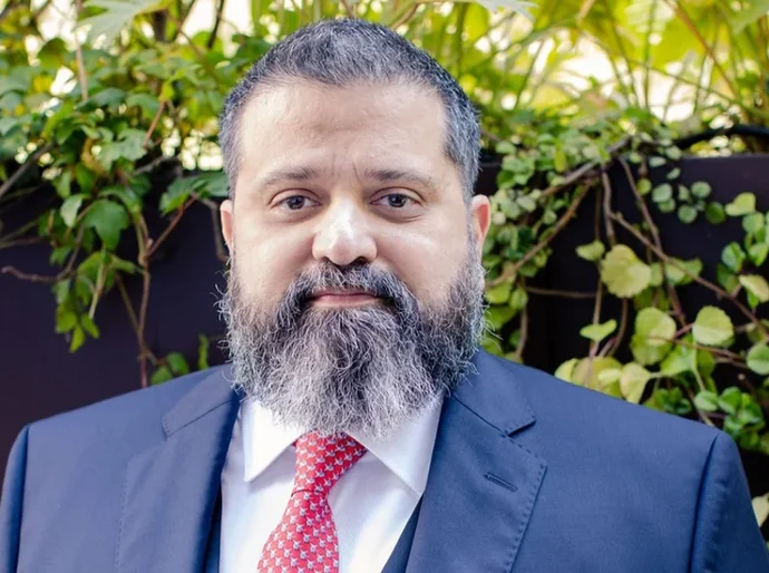 O desmantelamento silencioso da democracia