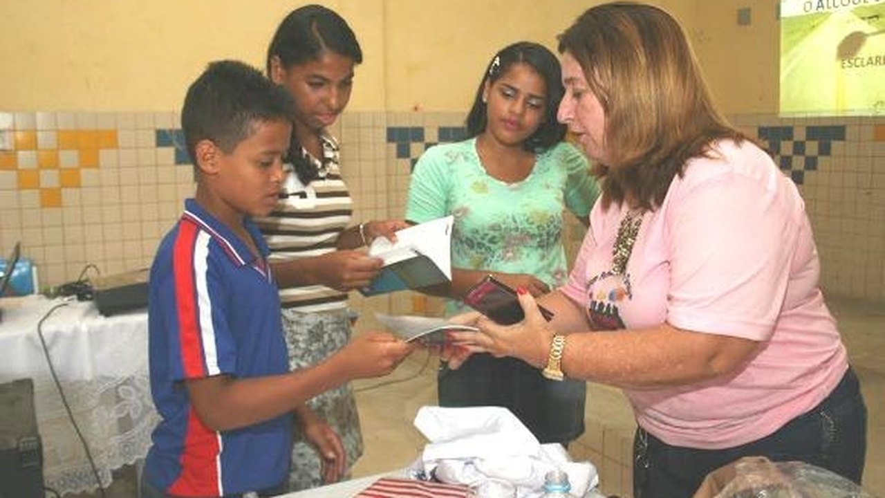 Educação lança projeto para orientar estudantes sobre os males das drogas