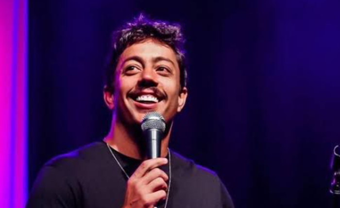 O humorista Renato Albani durante apresentação O humorista Renato Albani durante apresentação