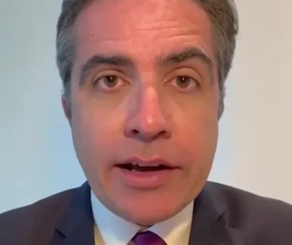Jornalista de O Globo apresenta ao país quem é João Caldas, pai de JHC, por trás da candidatura de Joaquim Barbosa; veja vídeo