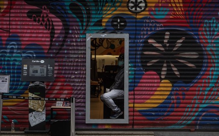 SP reabre lojas de rua e imobiliárias nesta quarta; shoppings devem voltar amanhã