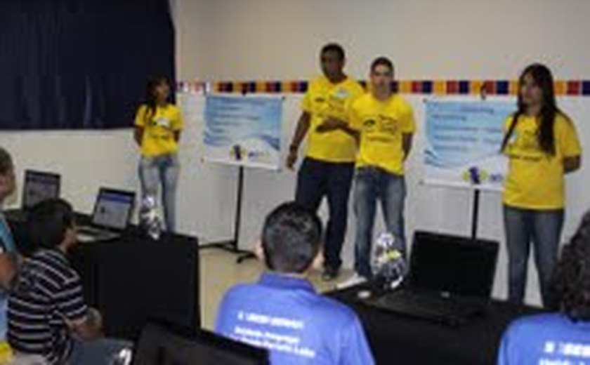 Escola promove feira de inovação em Maceió