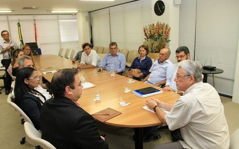 Governador destaca integração ao vistoriar obras na Região Sul