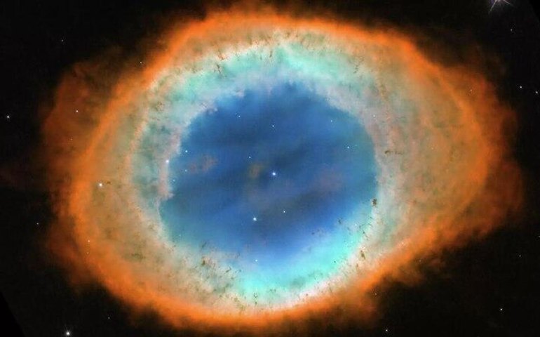Astrônomos identificam estrutura inédita dentro da nebulosa do Anel