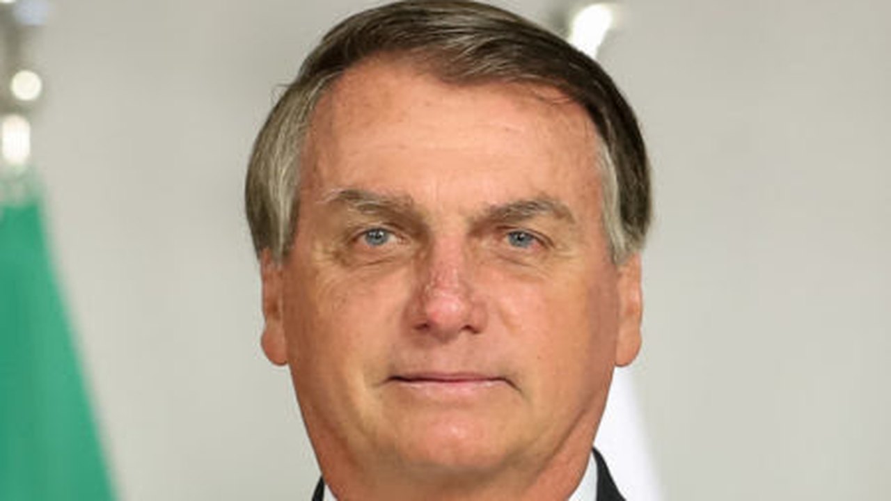 Bolsonaro esconde local de transmissão de live para se esquivar do TSE e ironiza