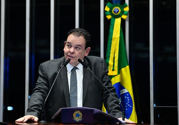 André Amaral faz homenagem ao novo presidente do STJ