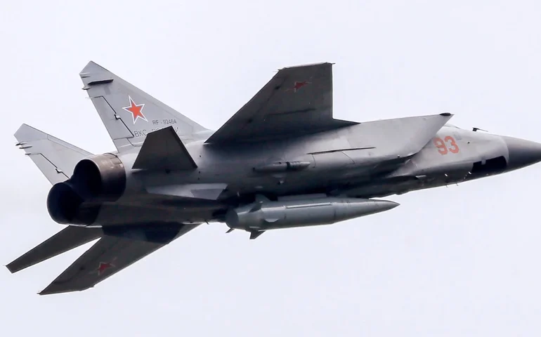 Ucrânia persegue objetivos estratégicos e midiáticos ao tentar sequestrar caça russo MiG-31, dizem analistas