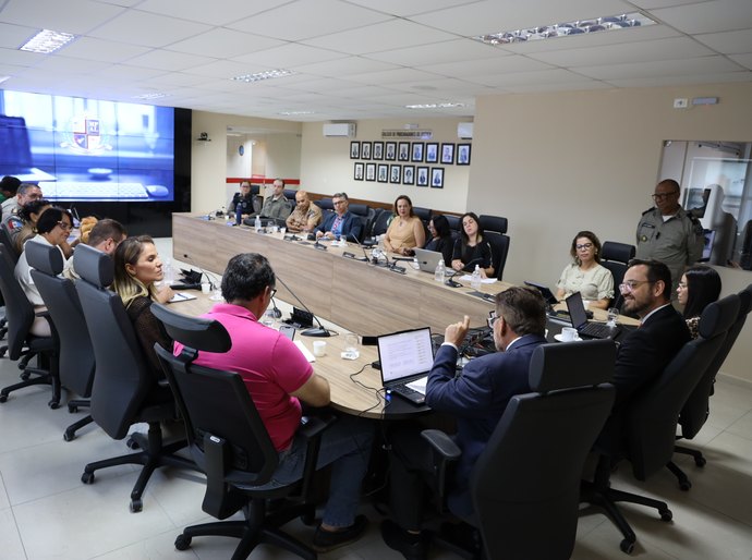 Fórum com participação do MPAL debate violência nas escolas e melhorias nas creches “Gigantinhos”