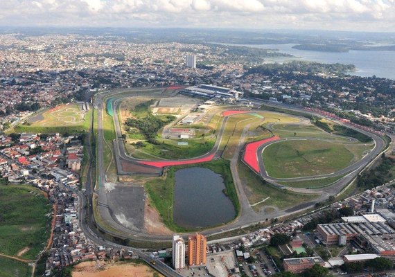 Ala VIP tem ilha de vinhos, whisky 12 anos e churrasco premium para acompanhar o GP de São Paulo