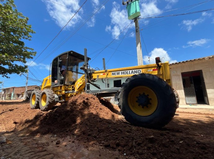 Prefeitura inicia obra de revitalização do Conjunto Virgem dos Pobres pelo Brota na Grota