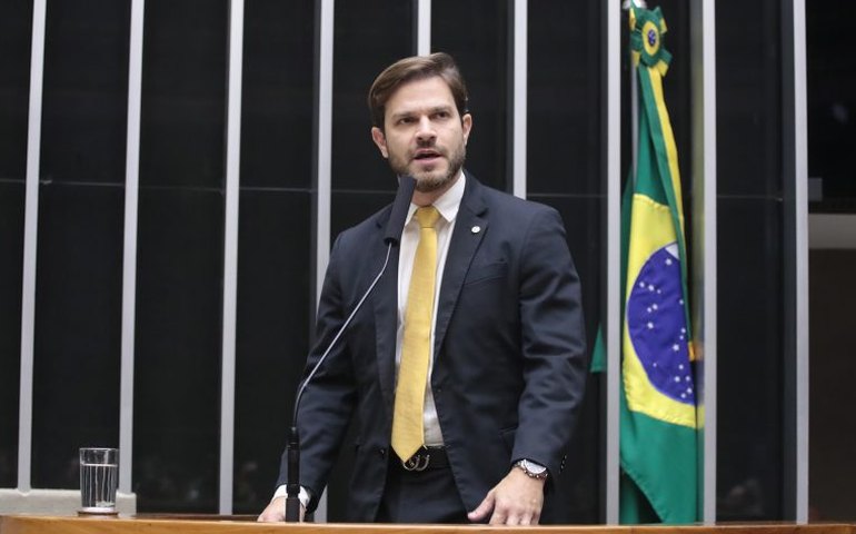 Comissão aprova obrigatoriedade de programas de reeducação para agressores de mulheres