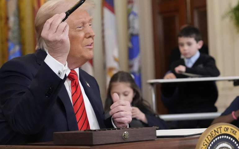 Casa Branca: Trump tem autoridade pra aumentar tarifas recíprocas se parceiros comerciais retaliarem