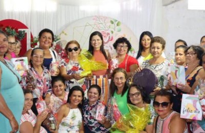 Assistência Social de Santana do Mundaú celebra dia das mães