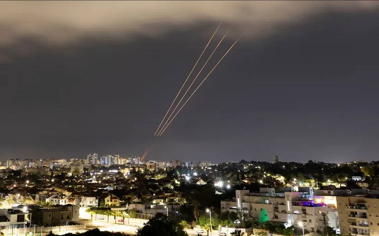 G7 condena ataque do Irã a Israel e indica a possibilidade de medidas futuras