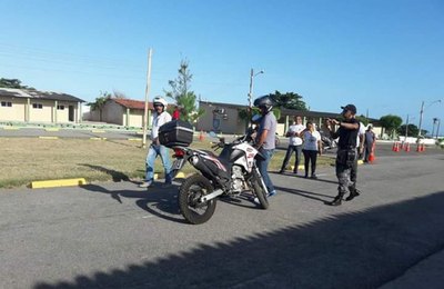 Programa Ronda no Bairro conclui instrução de policiais e bombeiros militares da reserva