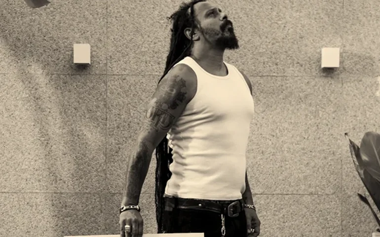 Marcelo Falcão lança “O Legado”, álbum que une gerações da música urbana