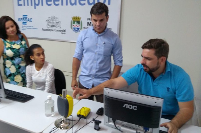 Prefeitura inaugura posto de cadastro do Bem Legal no Shopping Popular