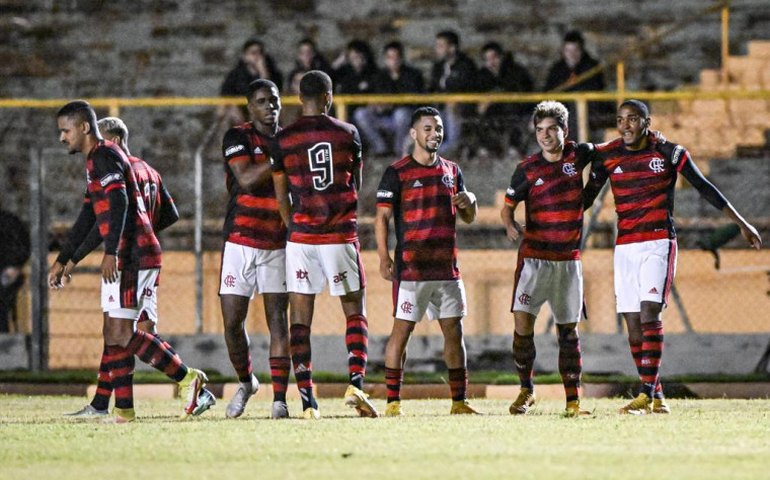 Flamengo e Cruzeiro confirmam favoritismo e avançam na Copa São Paulo de Juniores