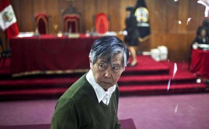 Ex-ditador Alberto Fujimori tenta reescrever sua história no TikTok