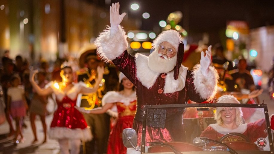 Confira a programação dos desfiles do Natal de Todos Nós