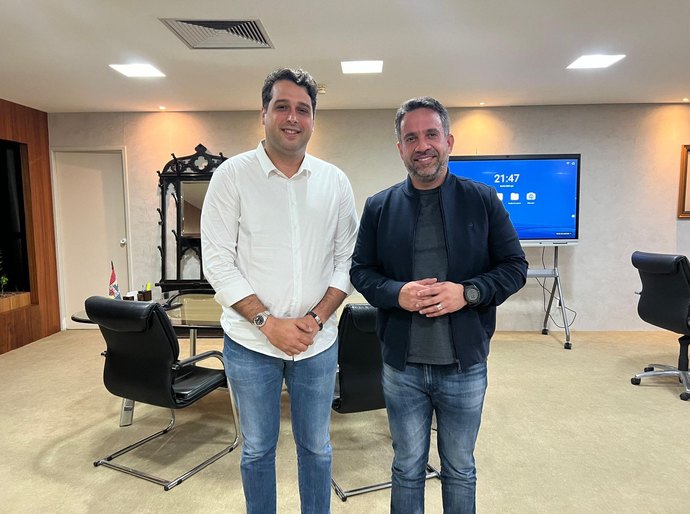 Prefeito de Santana do Mundaú se reúne com governador Paulo Dantas