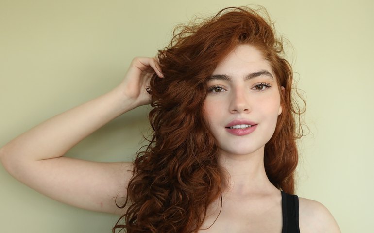 De filha do imperador a aliada na luta contra o HIV: Duda Matte brilha na Record e se prepara para estreia na HBO Max