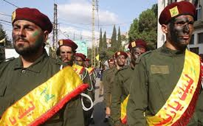 Após ataque do Irã, Hezbollah e Houthis lançam ataques contra Israel em ação coordenada do Eixo da Resistência