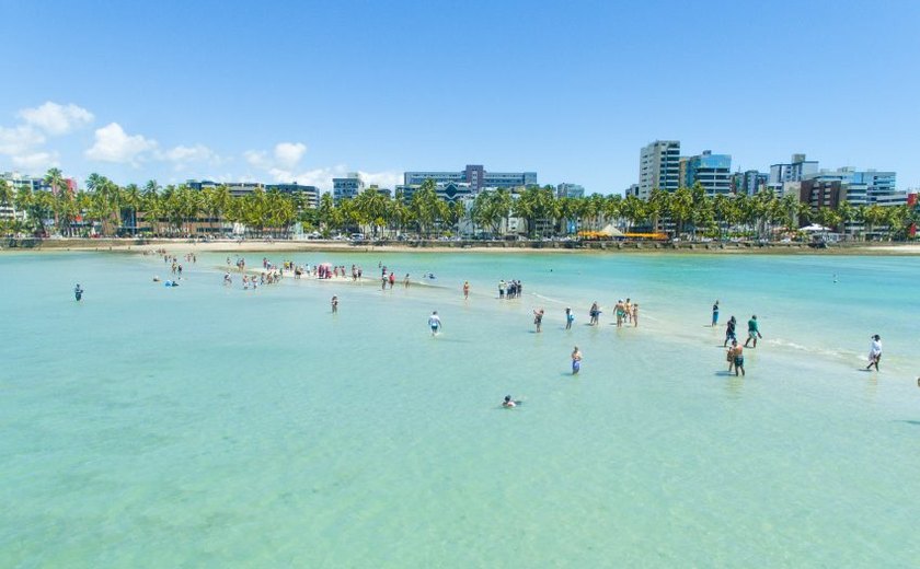 Maceió está entre destinos mais procurados do país nos últimos dois meses