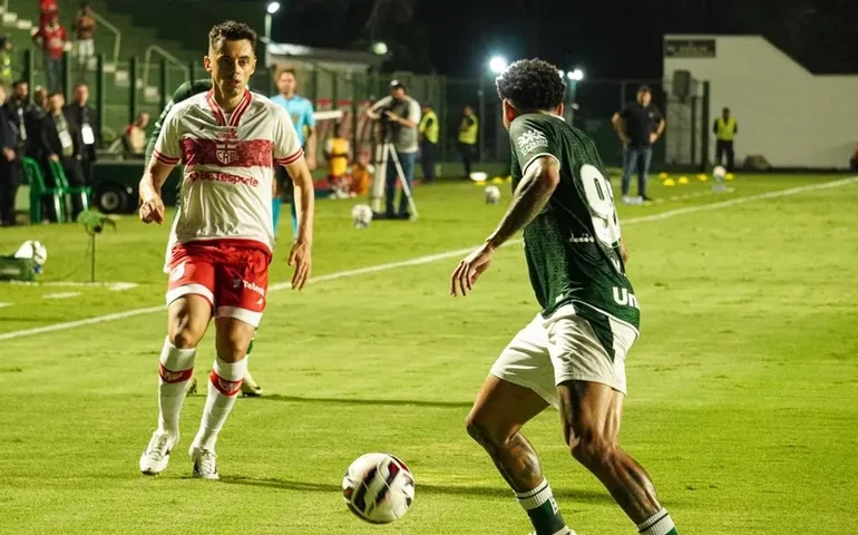 CRB vence o Goiás de virada e quebra tabu histórico fora de casa