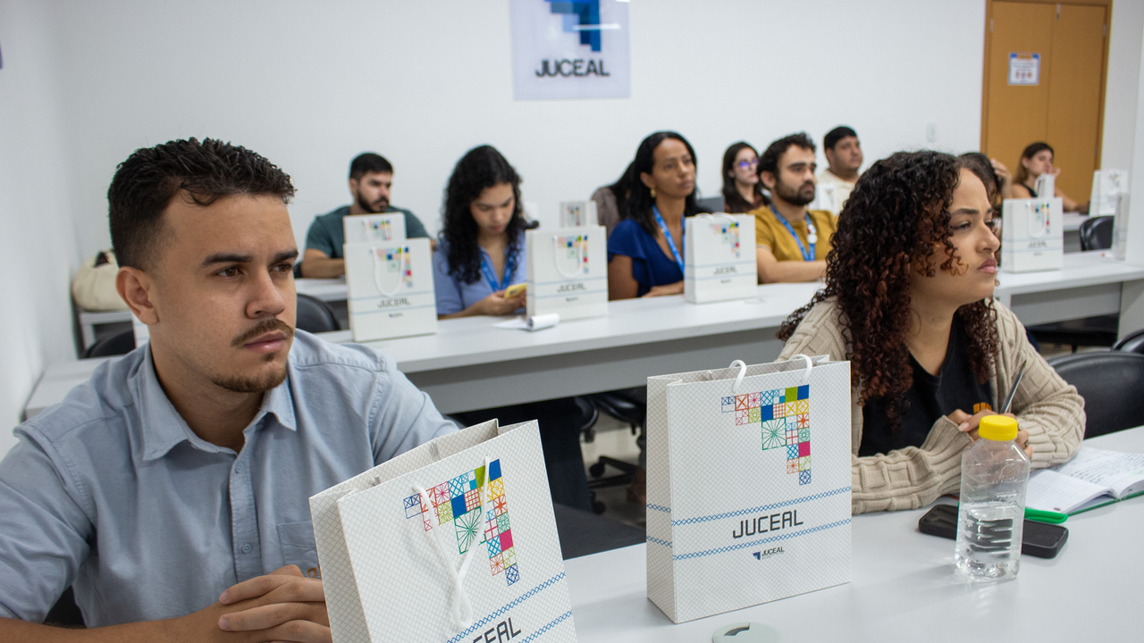 Junta Comercial de Alagoas promove capacitação sobre sociedades anônimas