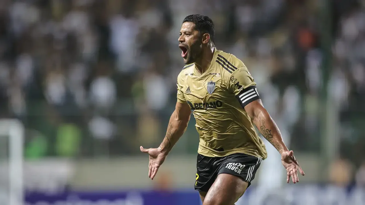 Hulk faz dois, Atlético bate Athletic e supera derrota no clássico mineiro