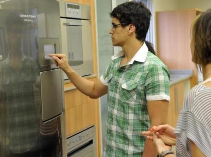 Consumidor tem o direito de examinar produto antes de efetuar compra