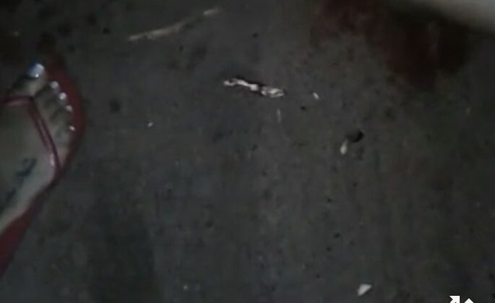 Uma das assassinas tem uma tatuagem no pé (Foto: Reprodução) Uma das assassinas tem uma tatuagem no pé (Foto: Reprodução)