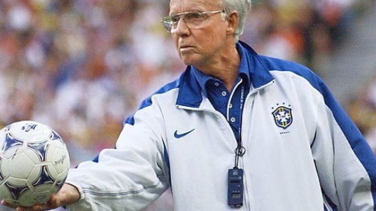Felipão, Ronaldo e mais ícones do futebol prestam homenagens a Zagallo: 'Transbordava emoção'