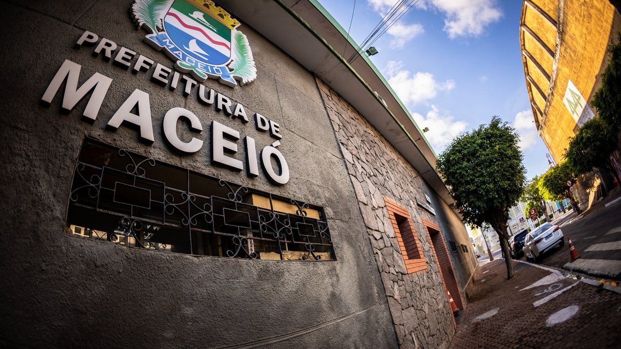 Prefeitura de Maceió já tirou R$ 27 milhões do fundo de aposentados do IPREV em um mês